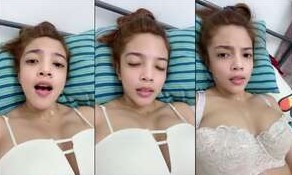 Cewek Cantik Mainkan Apemnya Di Ruang Tamu