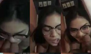 Sekretaris Cantik Hobby Pegang Burung Boss